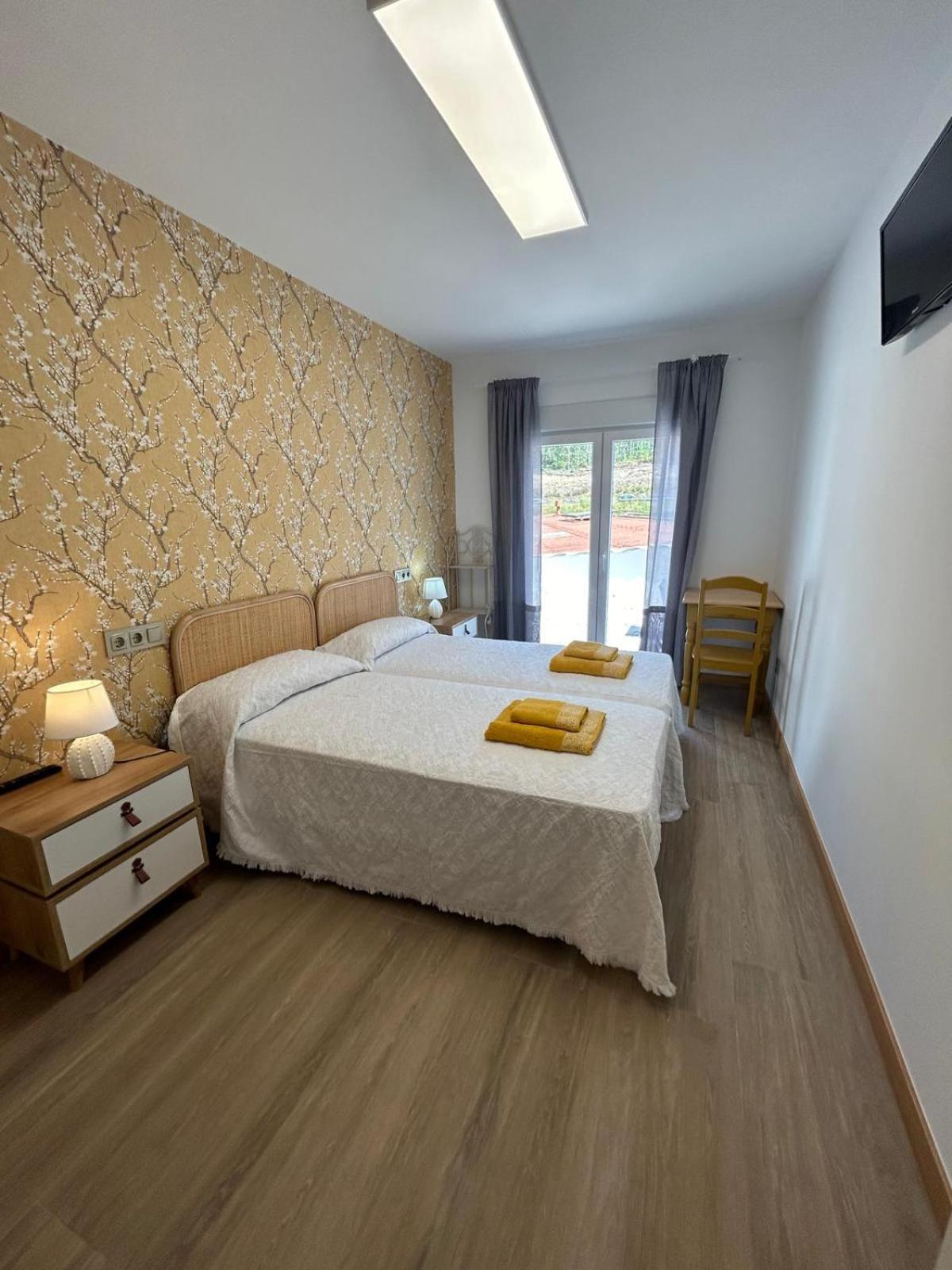 Apartamentos Torres Del Milladoiro Amés Esterno foto