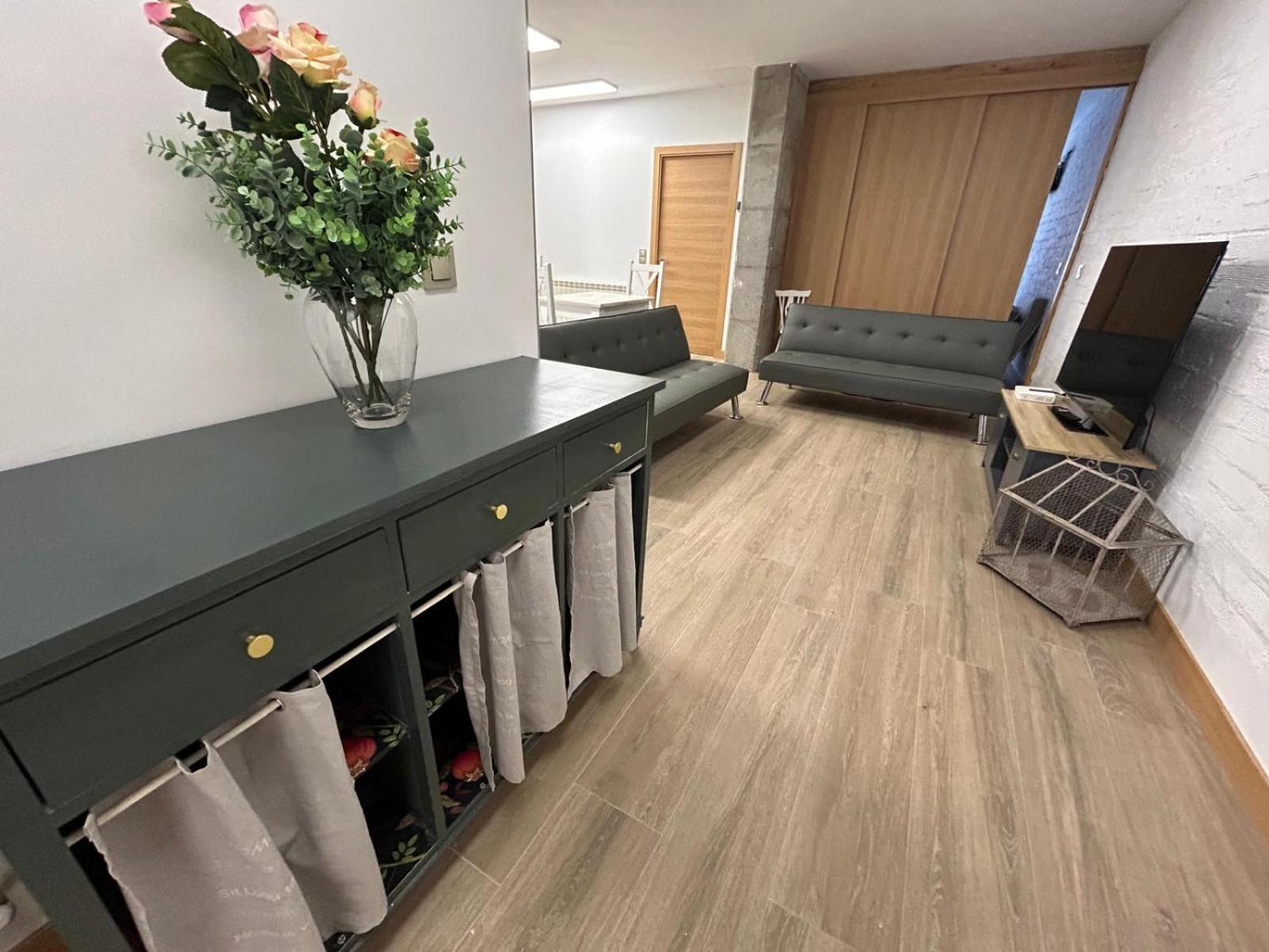 Apartamentos Torres Del Milladoiro Amés Esterno foto