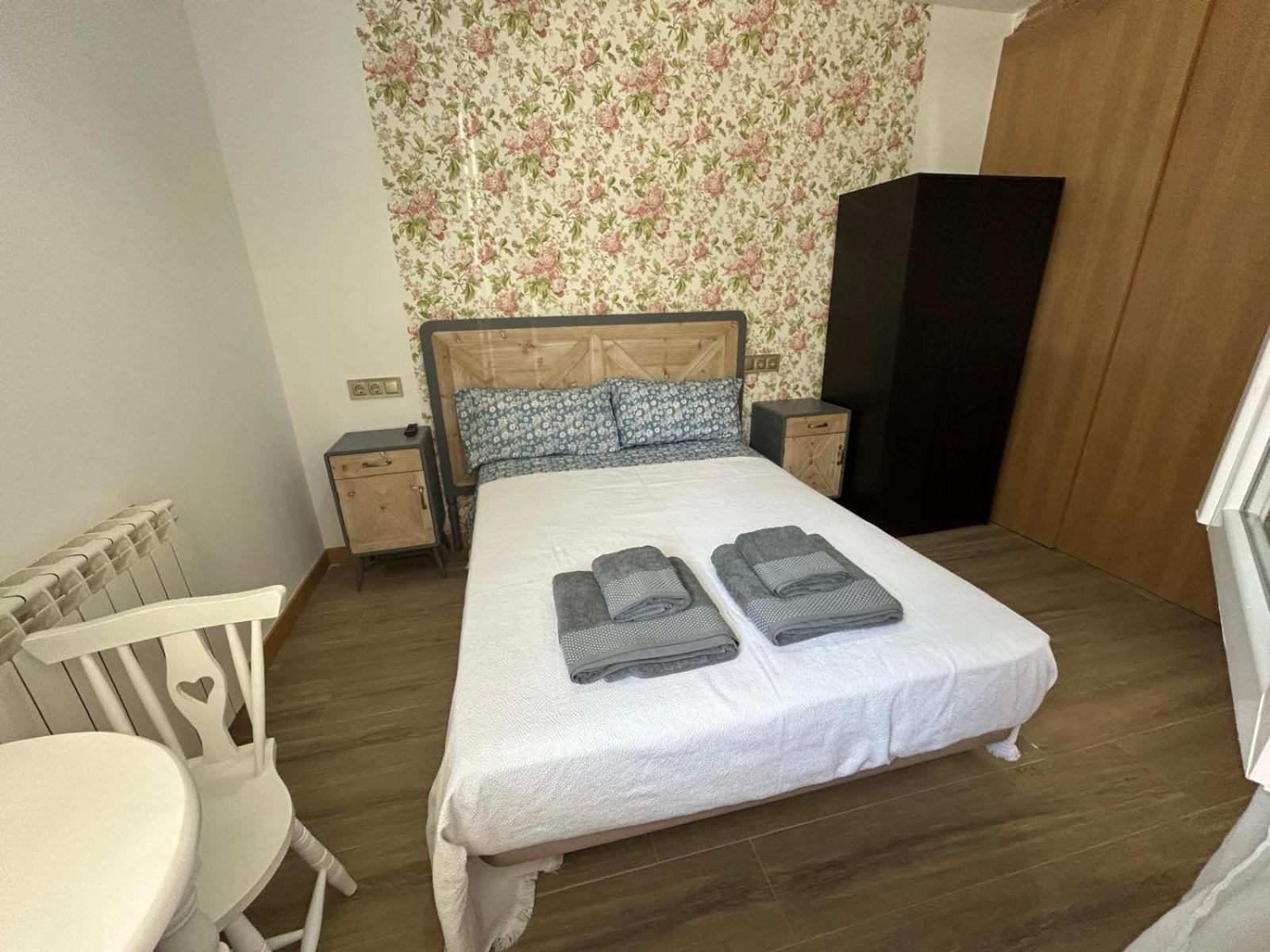 Apartamentos Torres Del Milladoiro Amés Esterno foto