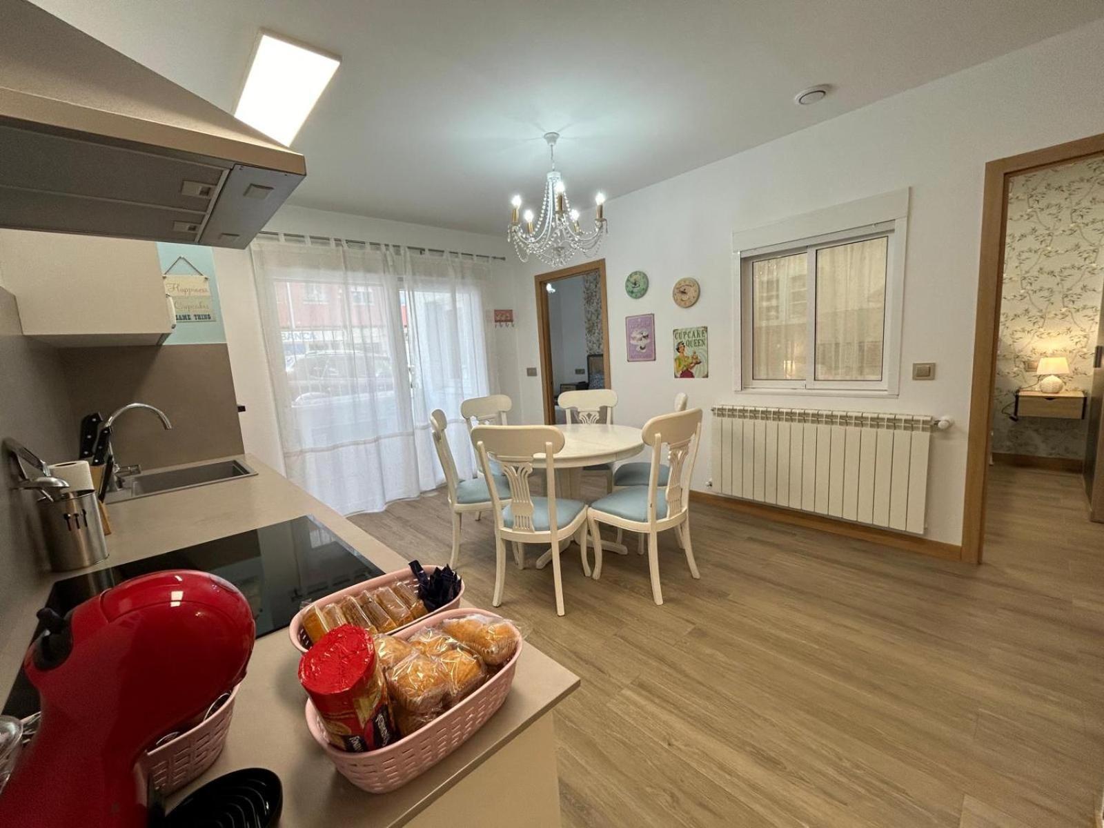 Apartamentos Torres Del Milladoiro Amés Esterno foto
